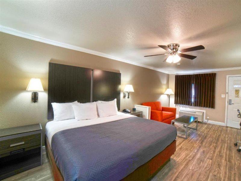 Econo Lodge Inn & Suites Корпус-Кристи Экстерьер фото