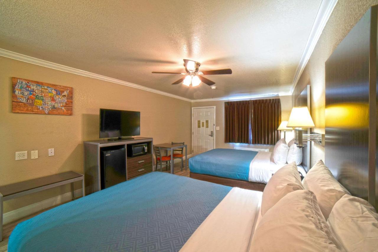 Econo Lodge Inn & Suites Корпус-Кристи Экстерьер фото