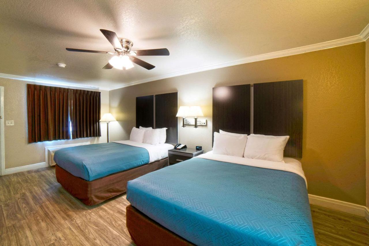 Econo Lodge Inn & Suites Корпус-Кристи Экстерьер фото