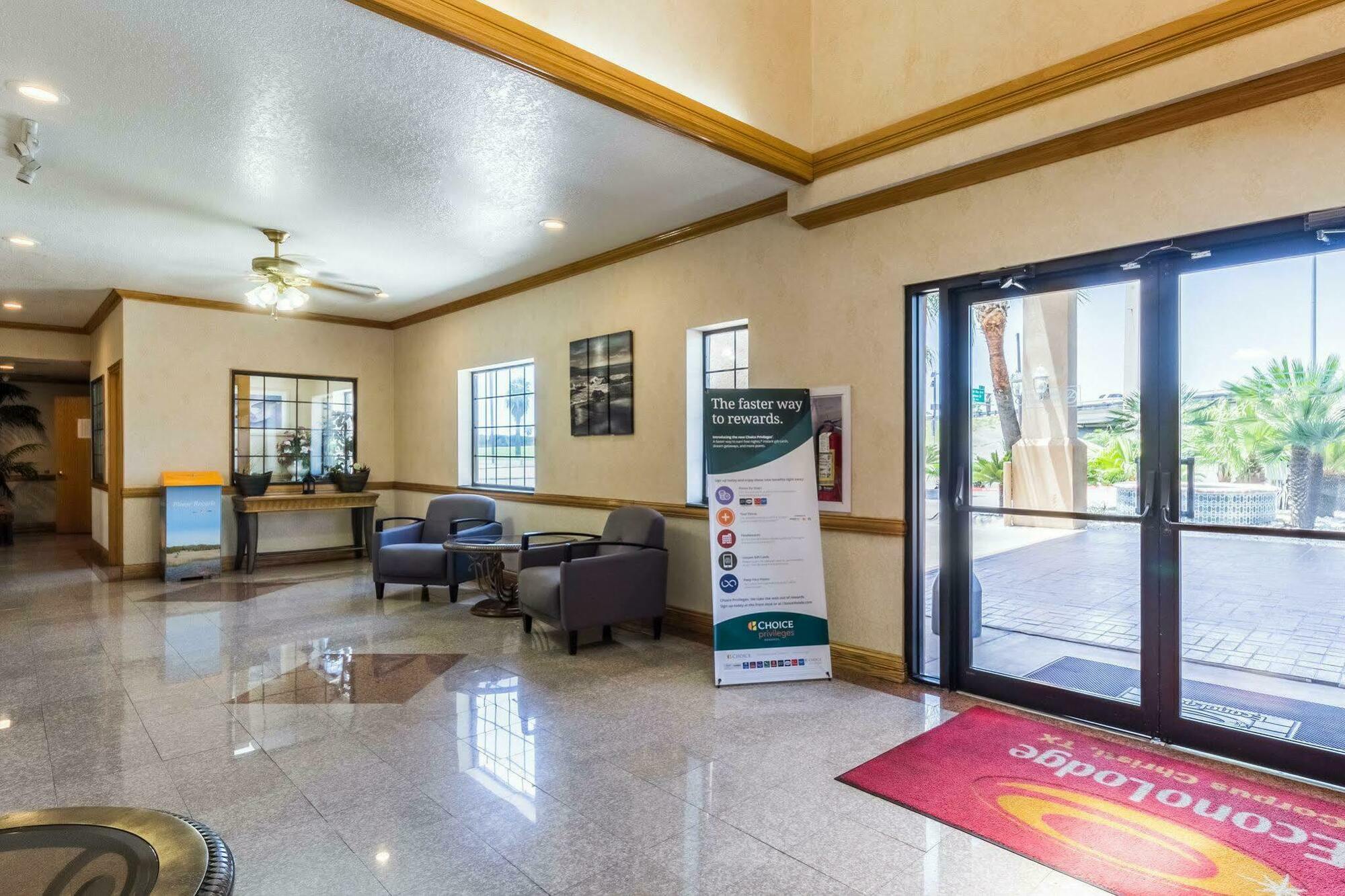 Econo Lodge Inn & Suites Корпус-Кристи Экстерьер фото
