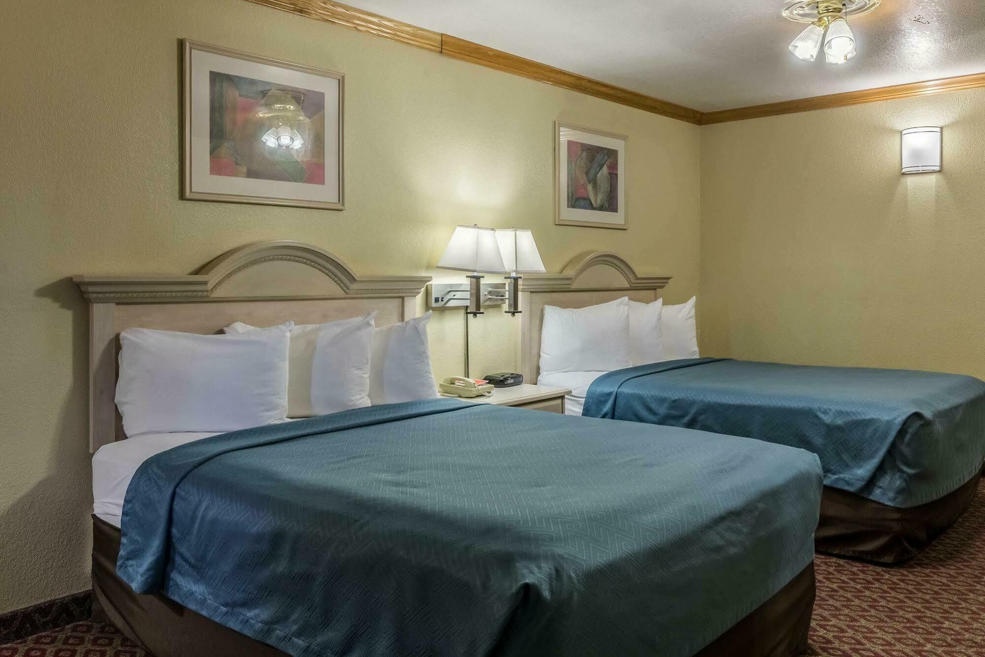 Econo Lodge Inn & Suites Корпус-Кристи Экстерьер фото