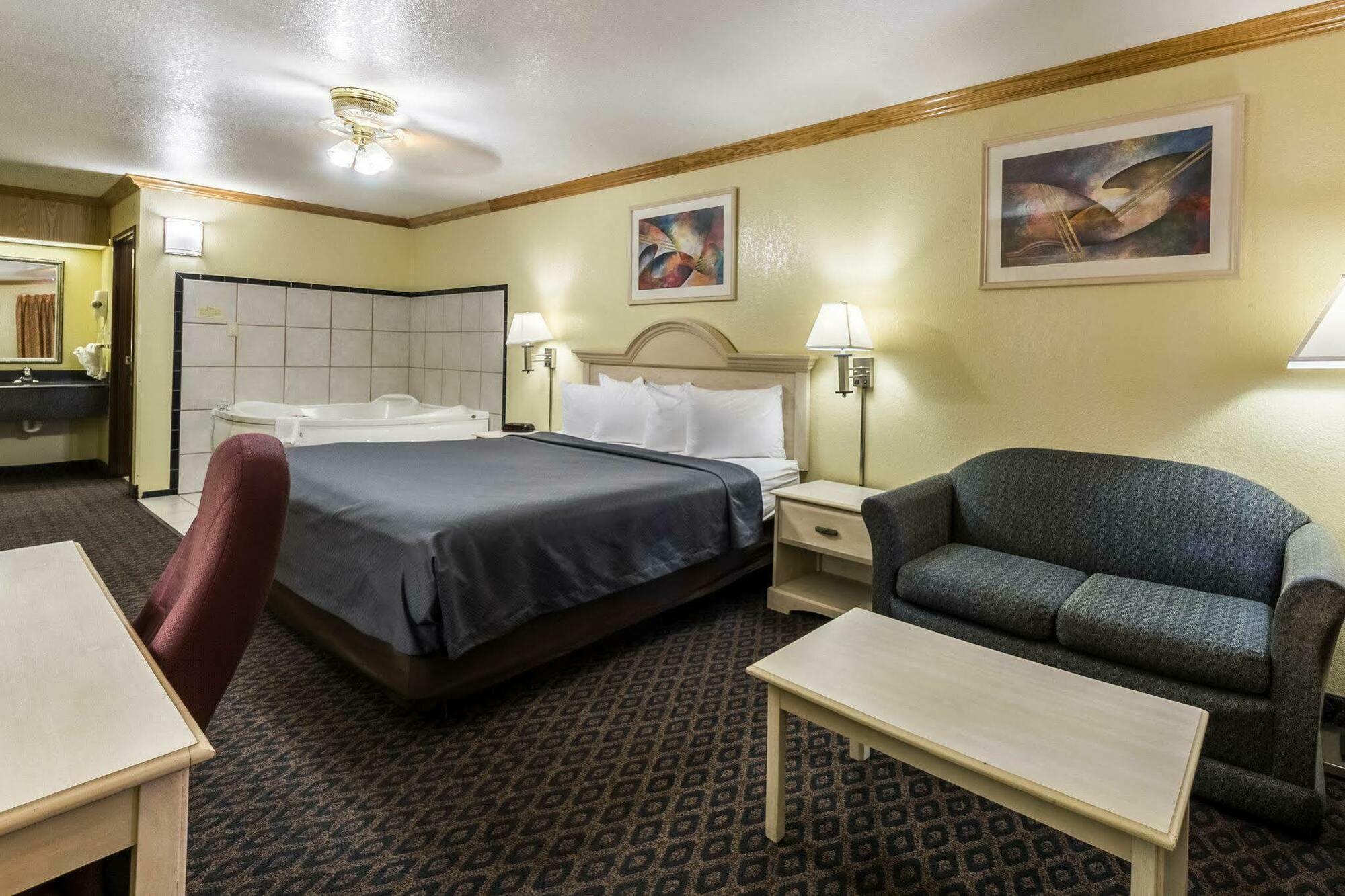 Econo Lodge Inn & Suites Корпус-Кристи Экстерьер фото