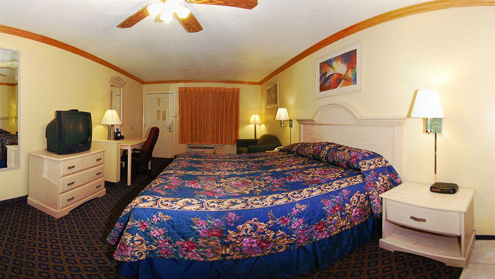 Econo Lodge Inn & Suites Корпус-Кристи Экстерьер фото